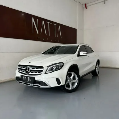 MERCEDES-BENZ GLA 200 1.6 CGI FLEX ADVANCE 7G-DCT