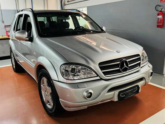 MERCEDES-BENZ-ML 55 AMG-5.5 4X4 V8 GASOLINA 4P AUTOMÁTICO MERCEDES-BENZ-ML 55 AMG-2001