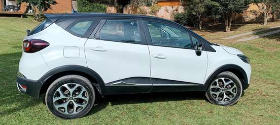 RENAULT-CAPTUR-2019