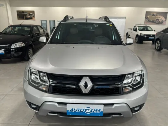 RENAULT DUSTER 2.0 DYNAMIQUE 4X2 16V FLEX 4P AUTOMÁTICO