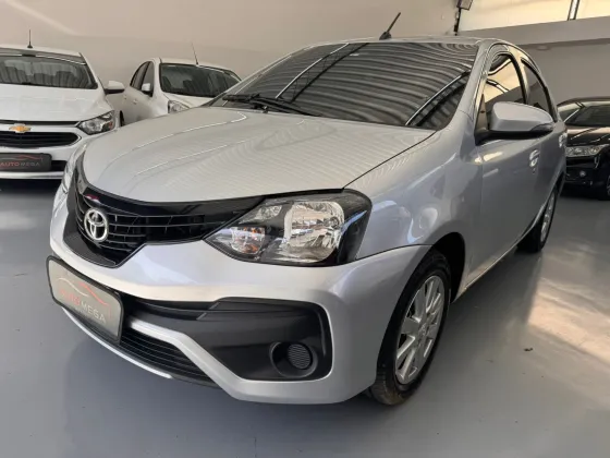 TOYOTA ETIOS 1.5 X PLUS SEDAN 16V FLEX 4P AUTOMÁTICO