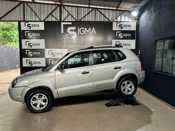 HYUNDAI TUCSON 2.0 MPFI GL 16V 142CV 2WD GASOLINA 4P MANUAL