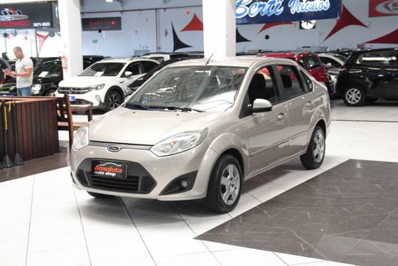 FORD FIESTA 1.6 ROCAM SE SEDAN 8V FLEX 4P MANUAL