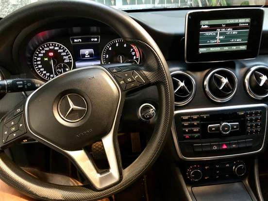 MERCEDES-BENZ-A 200-1.6 TURBO URBAN 16V GASOLINA 4P AUTOMÁTICO MERCEDES-BENZ-A 200-2014