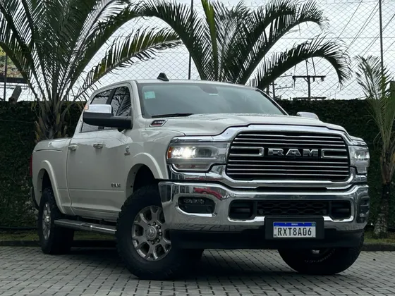 RAM 3500 6.7 I6 TURBO DIESEL LARAMIE CD 4X4 AUTOMÁTICO