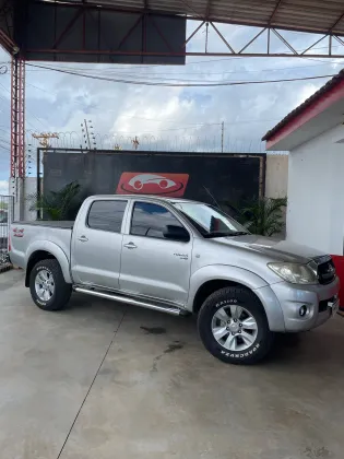 TOYOTA HILUX 2.5 STD 4X4 CD 16V TURBO DIESEL 4P MANUAL