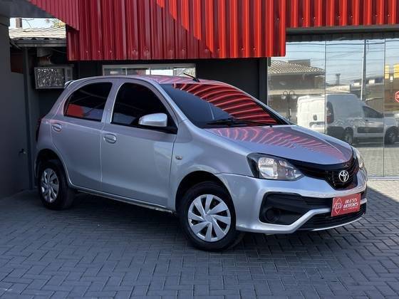 TOYOTA ETIOS 1.5 X PLUS 16V FLEX 4P MANUAL