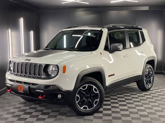 JEEP RENEGADE 2.0 16V TURBO DIESEL TRAILHAWK 4P 4X4 AUTOMÁTICO