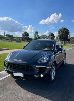 PORSCHE-MACAN-2016