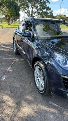 PORSCHE-MACAN-2016