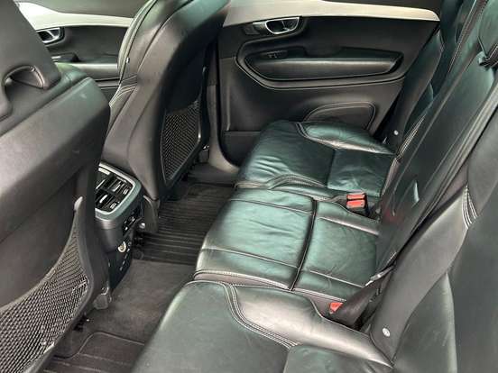 VOLVO-XC90-2.0 D5 DIESEL MOMENTUM AWD GEARTRONIC VOLVO-XC90-2018