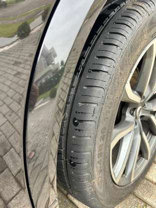 VOLVO-XC90-2018