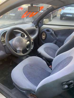 FORD-KA-1999