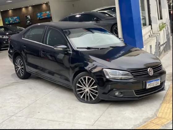 VOLKSWAGEN JETTA 2.0 TSI HIGHLINE 200CV GASOLINA 4P TIPTRONIC