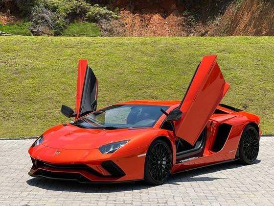 LAMBORGHINI AVENTADOR 6.5 V12 GASOLINA LP 740-4 S ISR