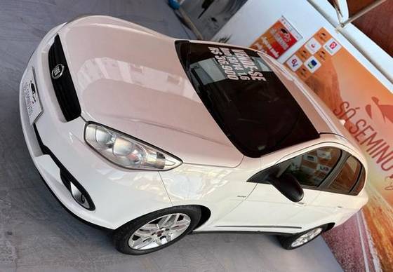 FIAT GRAND SIENA 1.6 MPI ESSENCE 16V FLEX 4P AUTOMATIZADO