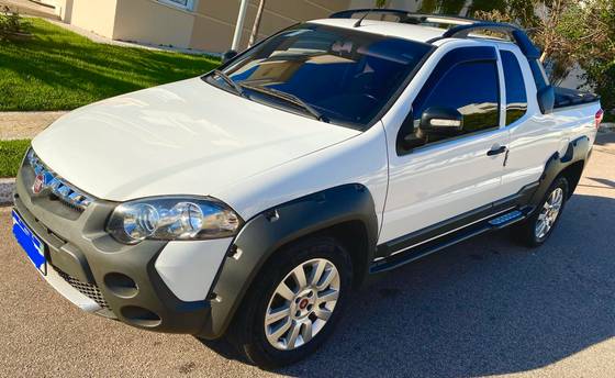 FIAT STRADA 1.8 MPI ADVENTURE CE 16V FLEX 2P MANUAL