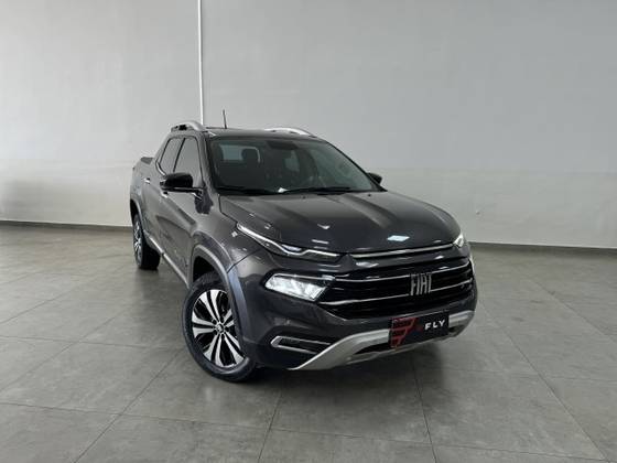 FIAT TORO 2.0 16V TURBO DIESEL VOLCANO 4WD AT9