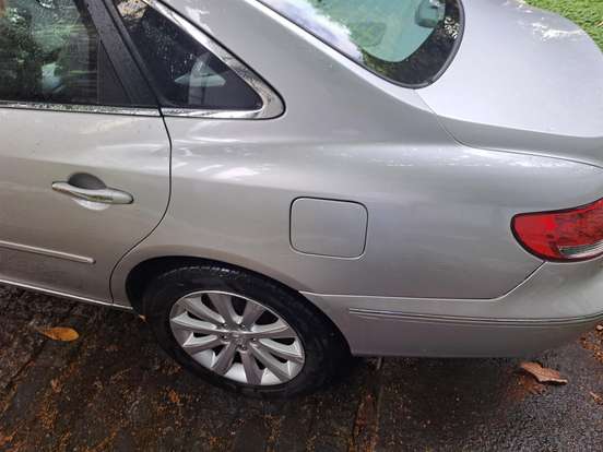 HYUNDAI-AZERA-2008