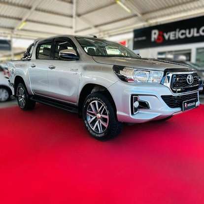 TOYOTA-HILUX-2.7 SRV 4X2 CD 16V FLEX 4P AUTOMÁTICO TOYOTA-HILUX-2019
