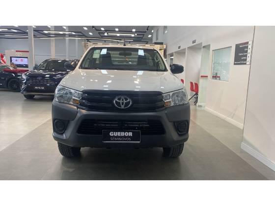 TOYOTA HILUX 2.8 D-4D TURBO DIESEL CHASSI 4X4 MANUAL