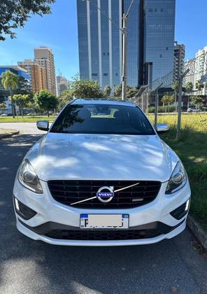 VOLVO XC60 2.0 T5 R DESIGN TURBO GASOLINA 4P AUTOMÁTICO