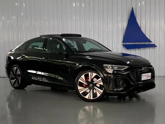 AUDI Q8 E-TRON 55 ELÉTRICO SPORTBACK PERFORMANCE BLACK QUATTRO