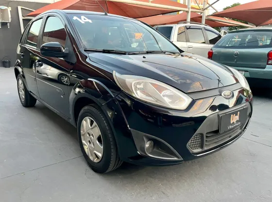 FORD FIESTA 1.0 ROCAM SE PLUS 8V FLEX 4P MANUAL