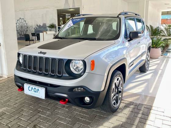 JEEP RENEGADE 2.0 16V TURBO DIESEL TRAILHAWK 4P 4X4 AUTOMÁTICO