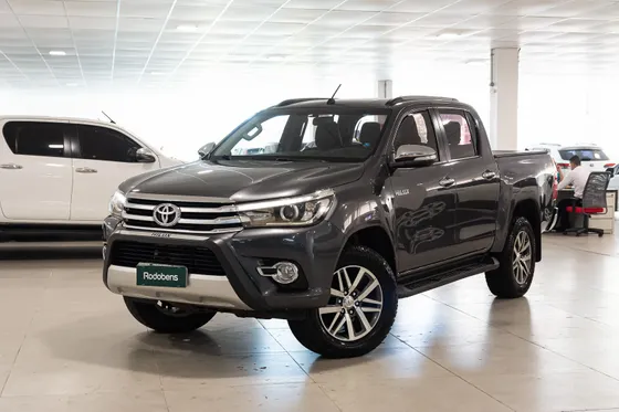 TOYOTA HILUX 2.8 SRX 4X4 CD 16V DIESEL 4P AUTOMÁTICO