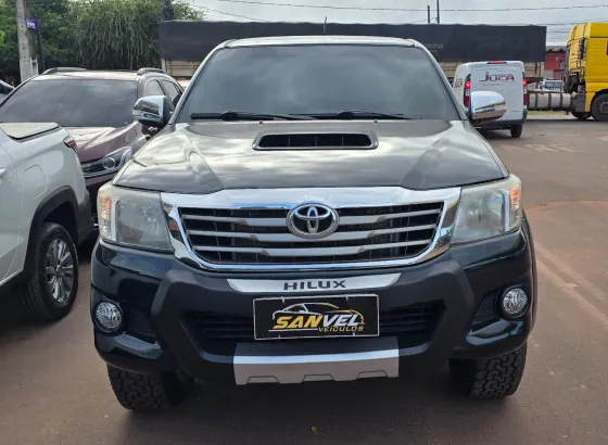 TOYOTA HILUX 3.0 SRV TOP 4X4 CD 16V TURBO INTERCOOLER DIESEL 4P AUTOMÁTICO