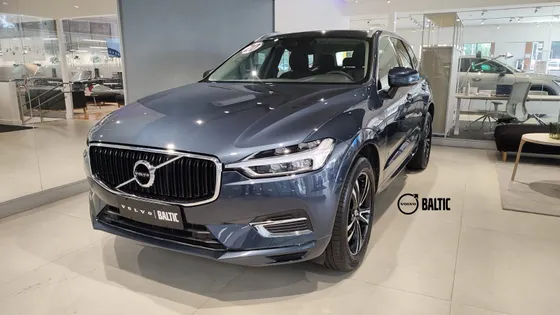 VOLVO XC60 2.0 T8 HYBRID MOMENTUM AWD GEARTRONIC