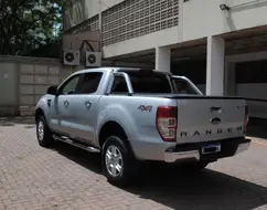 FORD RANGER 3.2 XLT 4X4 CD 20V DIESEL 4P AUTOMÁTICO FORD RANGER 3.2 XLT 4X4 CD 20V DIESEL 4P AUTOMÁTICO
