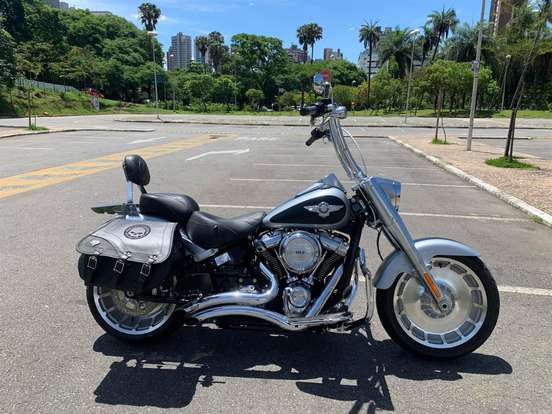 HARLEY-DAVIDSON-SOFTAIL FAT BOY-2019