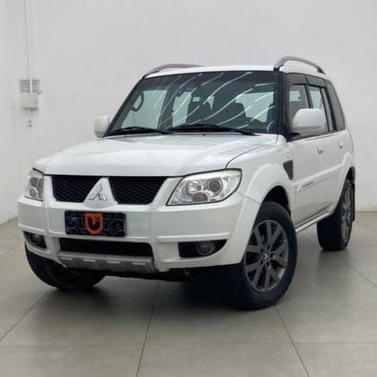 MITSUBISHI PAJERO TR4 2.0 4X2 16V 140CV FLEX 4P MANUAL