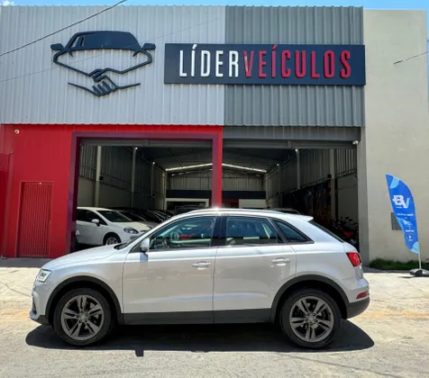 AUDI Q3 2.0 TFSI AMBIENTE QUATTRO 4P GASOLINA S TRONIC