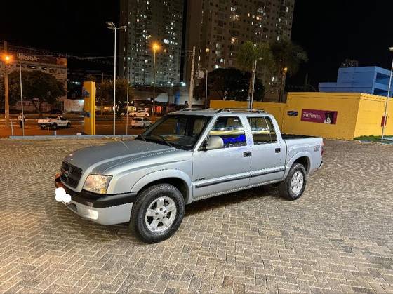 CHEVROLET S10 2.4 ADVANTAGE 4X2 CD 8V FLEX 4P MANUAL