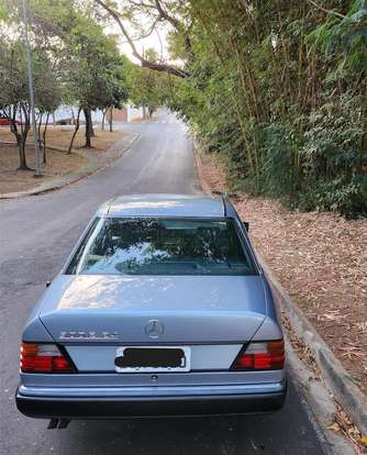 MERCEDES-BENZ-300 E-1991