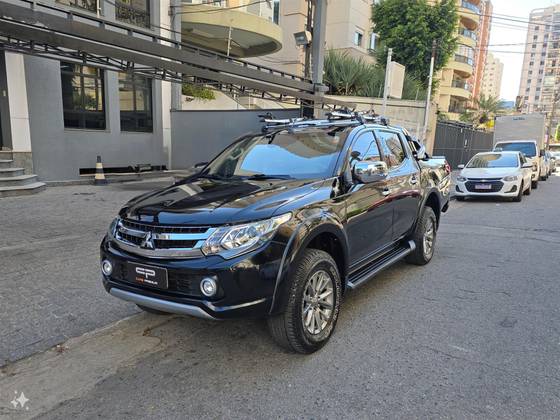 MITSUBISHI L200 TRITON 2.4 16V TURBO DIESEL SPORT HPE-S CD 4P 4X4 AUTOMÁTICO