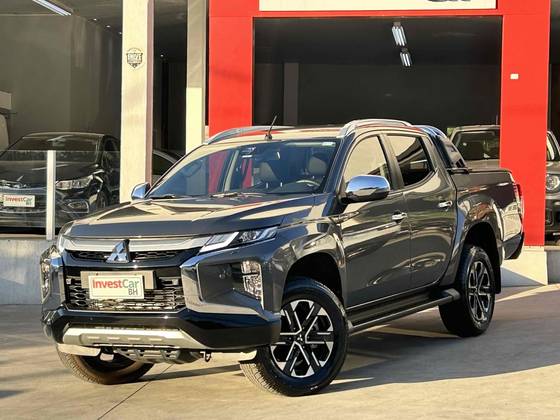 MITSUBISHI L200 TRITON 2.4 16V TURBO DIESEL SPORT HPE-S CD 4P 4X4 AUTOMÁTICO