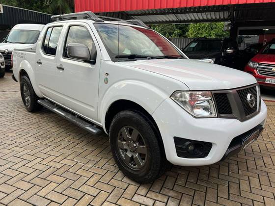 NISSAN FRONTIER 2.5 SV ATTACK 4X2 CD TURBO ELETRONIC DIESEL 4P MANUAL