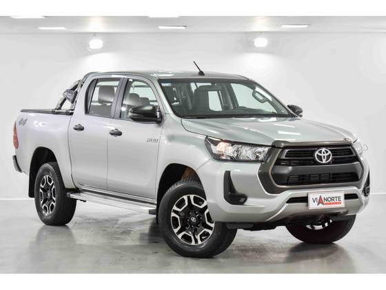 TOYOTA HILUX 2.8 D-4D TURBO DIESEL CD POWER PACK 4X4 MANUAL