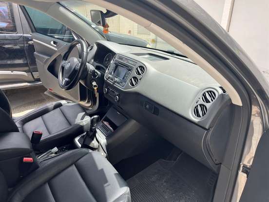 VOLKSWAGEN-TIGUAN-2014