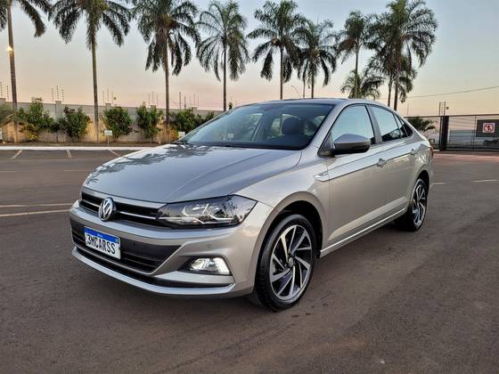 VOLKSWAGEN VIRTUS 1.0 200 TSI HIGHLINE AUTOMÁTICO