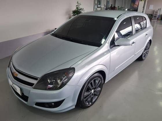 CHEVROLET VECTRA 2.0 MPFI GT HATCH 8V FLEX 4P MANUAL