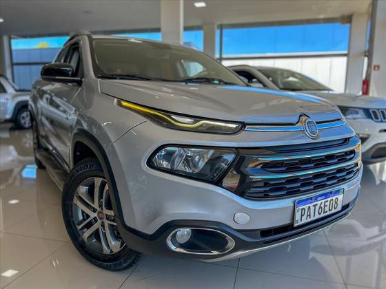 FIAT TORO 2.0 16V TURBO DIESEL VOLCANO 4WD AT9