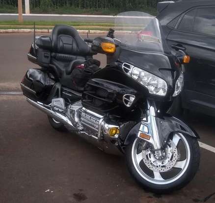 HONDA-GL 1800 GOLD WING-2001