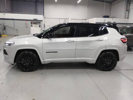 JEEP COMPASS 1.3 T270 TURBO HÍBRIDO S 4XE AT6