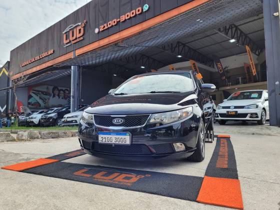 KIA CERATO 1.6 EX2 SEDAN 16V GASOLINA 4P AUTOMÁTICO