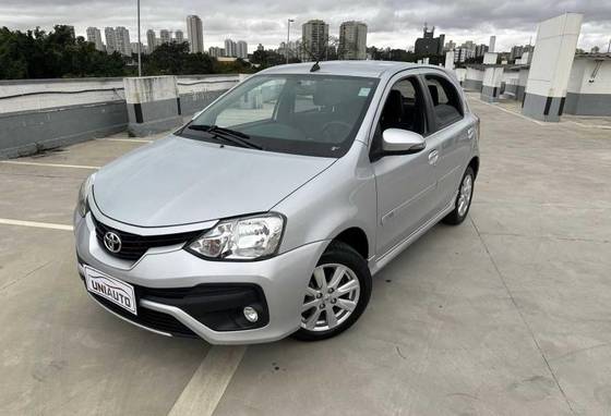 TOYOTA ETIOS 1.5 XLS 16V FLEX 4P AUTOMÁTICO